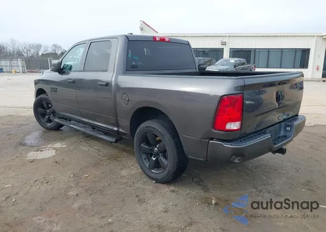 2018 Ram 1500 Express 4X2 5'7 Box из США, поврежденный, VIN 1C6RR6KG5JS304786